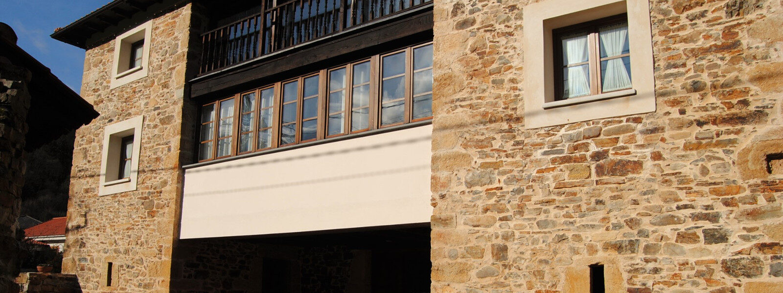 Fachada de nuestra casa rural, Ca Lulón